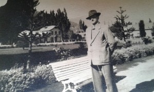 antonio mari en la plaza