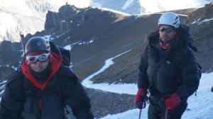alan en el aconcagua con su prima